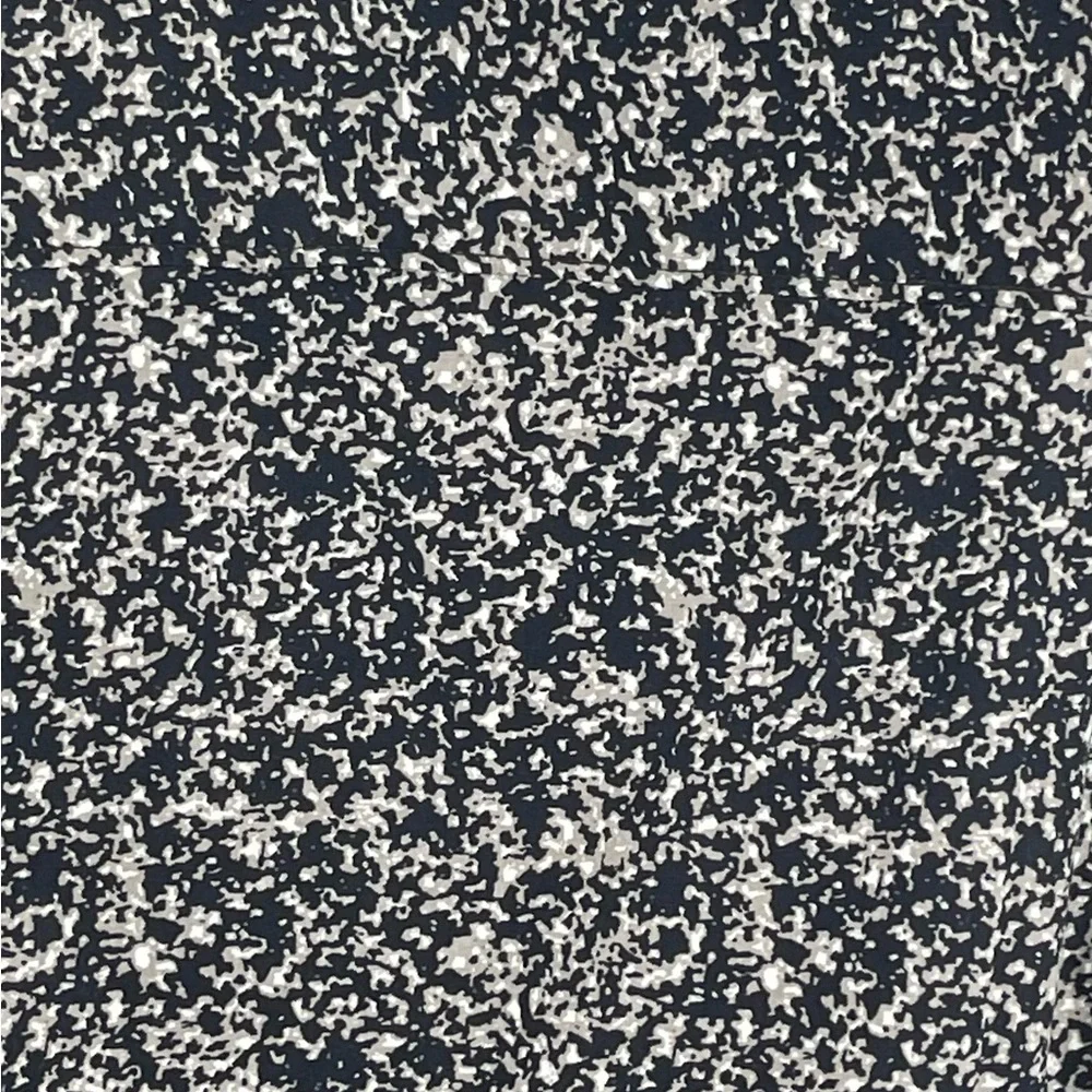 Guess Button-Down Slim Fit Shirt Size XS Black & White Speckled Granite Men’s XL